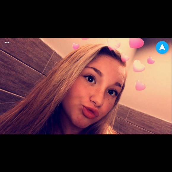 Meet your Posher, Trinity - Picture 1 of 1